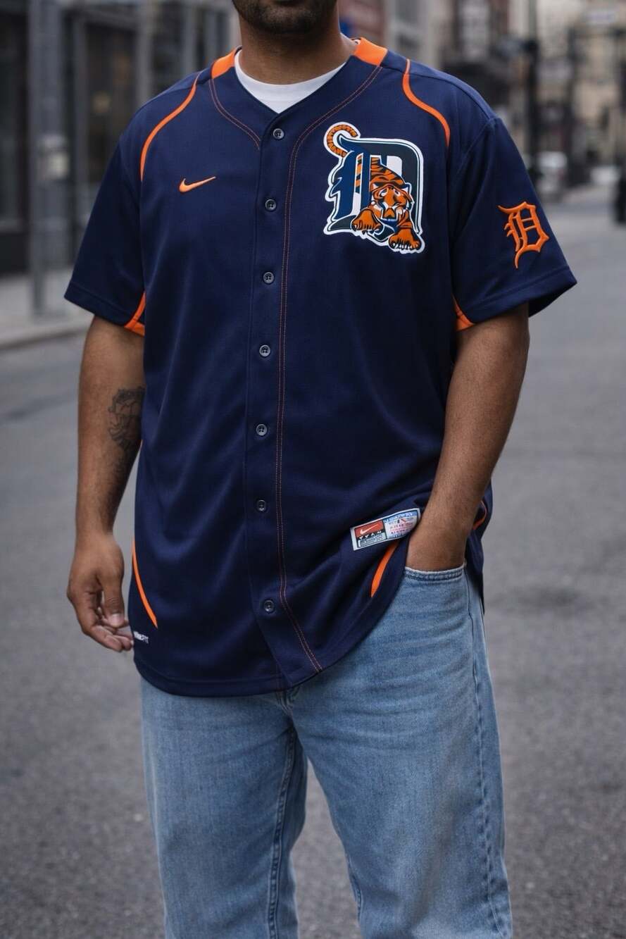 Nike Detroit Tigers MLB Team Genuine Merchandise Button-Up Jersey